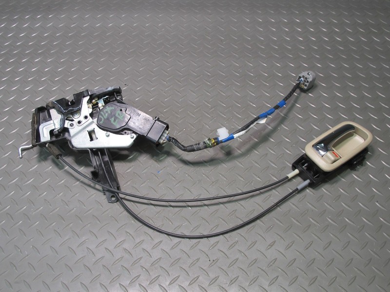 2003-2007 LEXUS UZJ100L LX470 FRONT RIGHT DOOR LOCK LATCH ACTUATOR W/ HANDLE