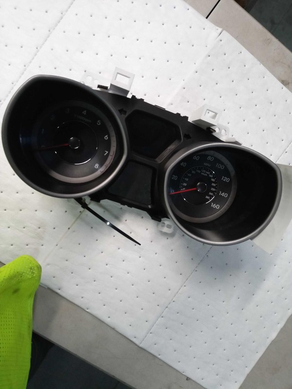 2016 Hyundai Elantra Speedometer Gauge OEM Red 71K Miles NJ25-22000-550176