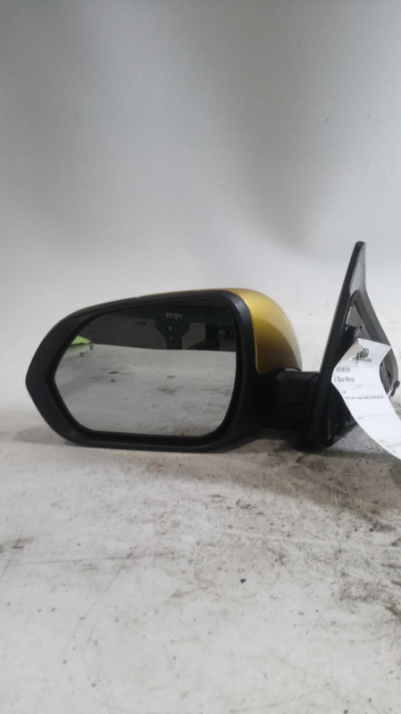 2022 KIA Seltos Left Door Mirror Assembly Yellow OEM 690657 56K Miles