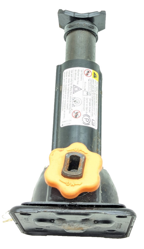 2002-2009 Chevrolet TrailBlazer Emergency Tire Jack OEM
