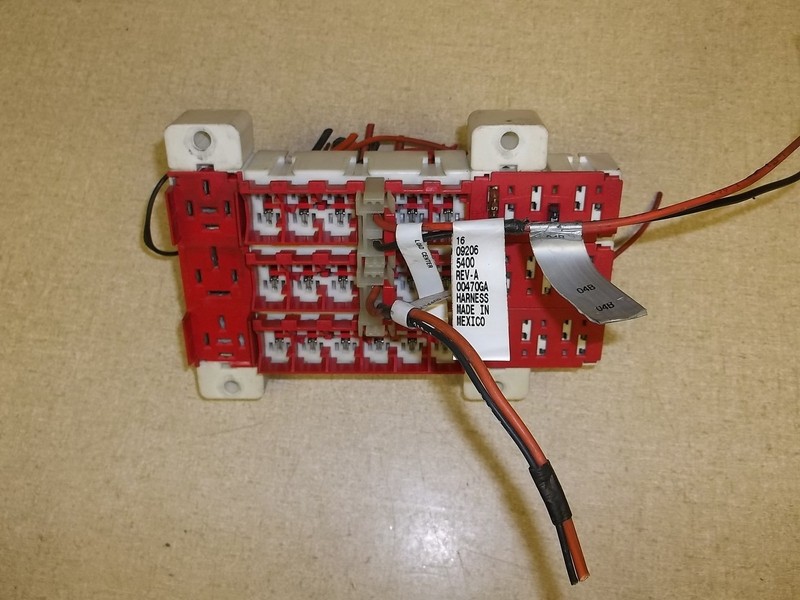 Freightliner Fuse Block 90-1192-002 Rev G *FREE SHIPPING*