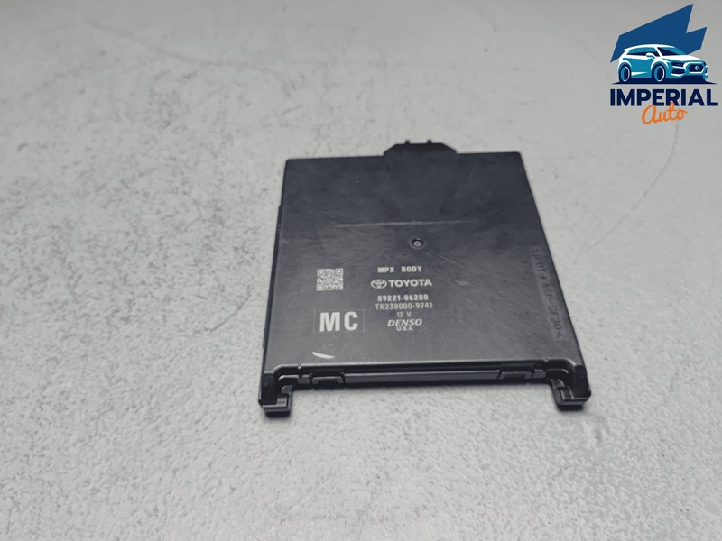 2018 TOYOTA CAMRY INSTRUMENT PANEL MULTIPLEX NETWORK BODY CONTROL MODULE OEM