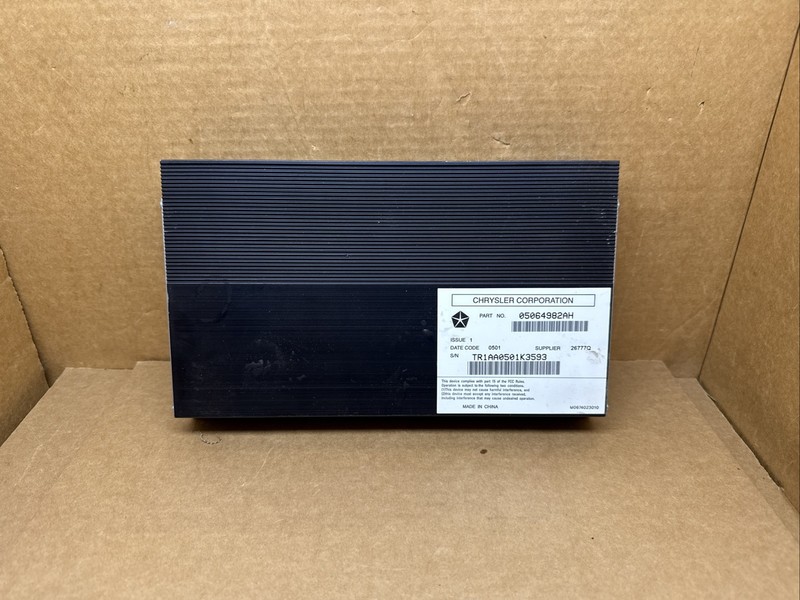 2011-2014 Dodge Charger Chrysler 300 Radio Audio Amplifier Amp OEM 05064982AH
