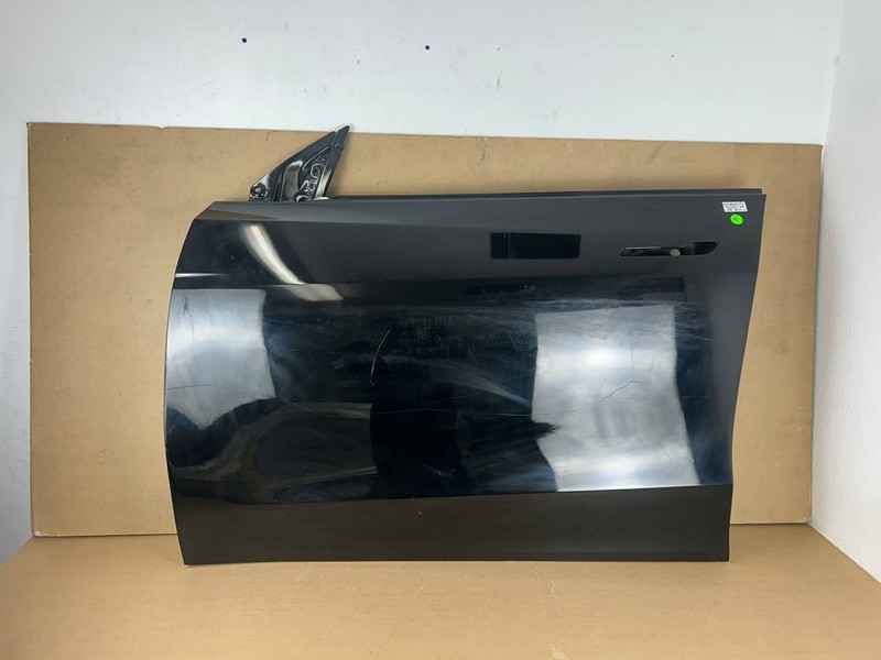 ✅2020-2024 Tesla Model Y Left Front Side Door Shell Black OEM w/scratches