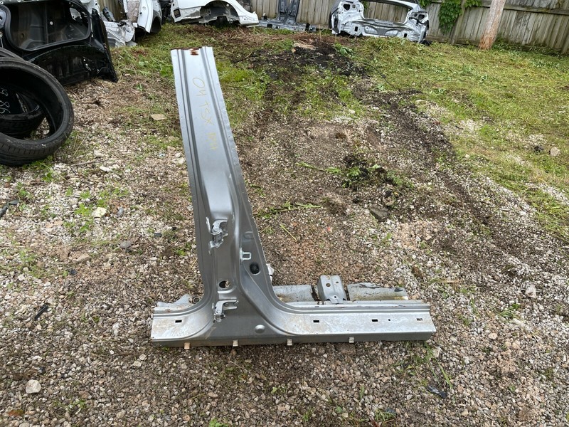 2004 Acura TSX RH Right Passenger Side Center Exterior B Pillar Frame Cut OEM