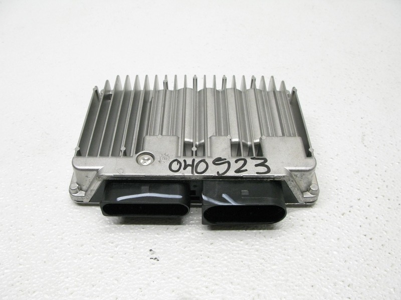 06-07 BMW E63 E64 650i 550i 750i 4.8 VAVLETRONIC VALVE CONTROL UNIT OEM 040523