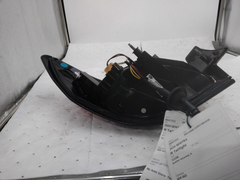 Used Right Tail Light Assembly fits: 2024 Nissan Sentra quarter mounted Right Gr