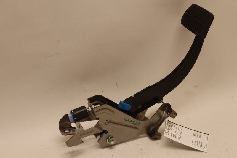 2015-2019 SUBARU LEGACY OUTBACK PARK PARKING STOP PEDAL W/ SENSOR OEM
