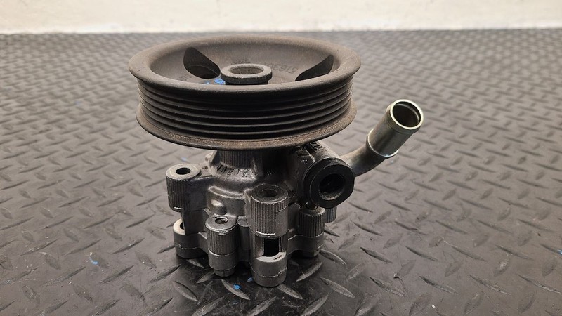 05-10 Chrysler 300 5.7L Power Steering Pump OEM 04782524AC