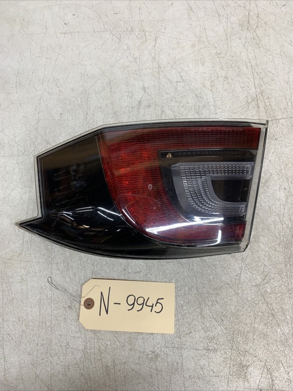 12-21 TESLA S REAR RH PASS SIDE TAILLIGHT OUTER TAIL LIGHT 600591900C 9945 B152