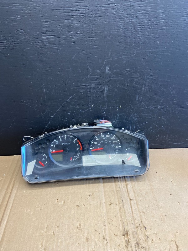 2006 2007 Nissan Xterra Speedometer Cluster Gauge OEM AB8911 DG