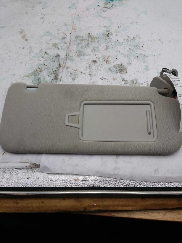 2020 Kia Telluride Grey Sun Visor Right Side OEM 675747 58K Miles