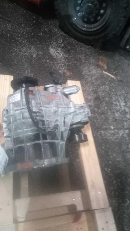 2021 Ford Ranger 4WD Transfer Case Assembly OEM 46000 Miles Silver KB3P7A195AC