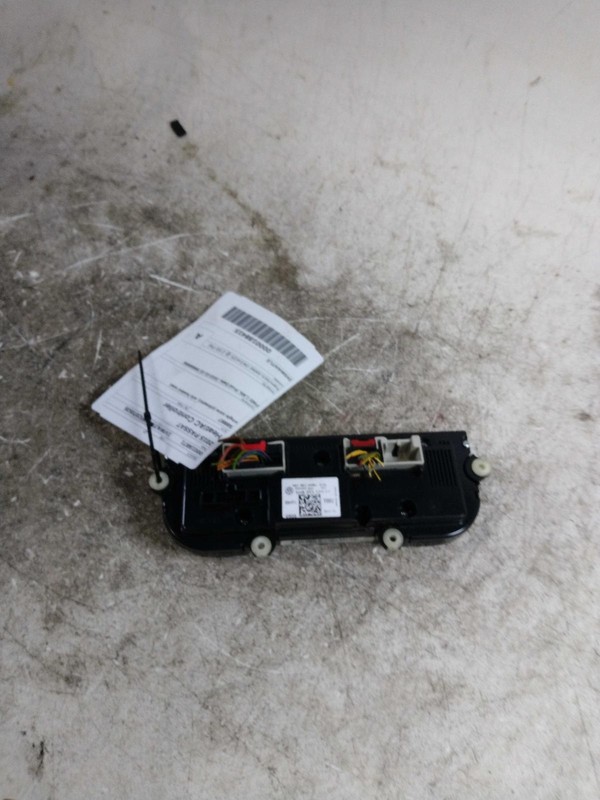 2015 Volkswagen Passat A/C Selector Switch OEM Grey 561907426B 136K Miles