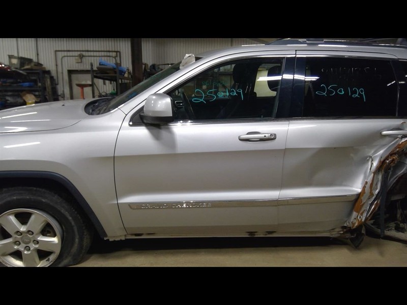 Driver Front Door Wk Body VIN E Or F 6th Digit Fits 11-22 GRAND CHEROKEE 1567610