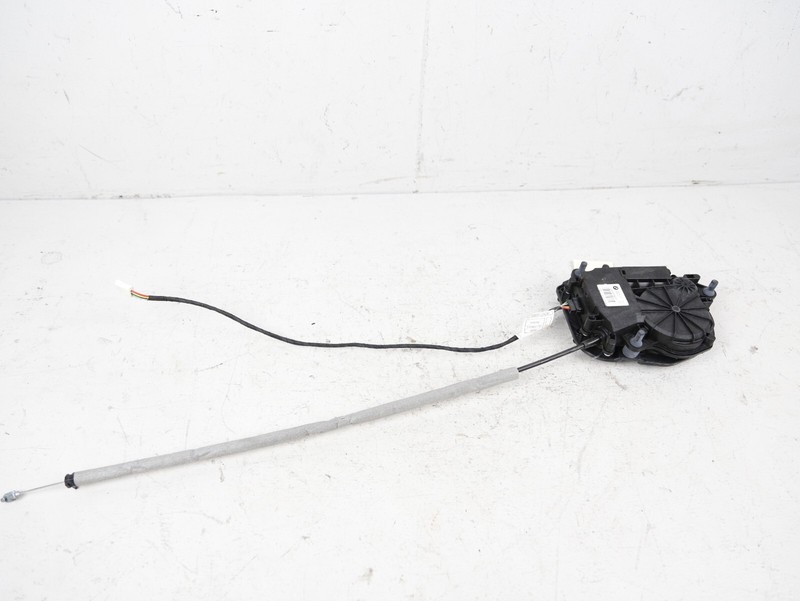 2016 - 2019 BMW G11 G12 750 REAR TRUNK LID LOCK LATCH W/ ACTUATOR MOTOR 7357097
