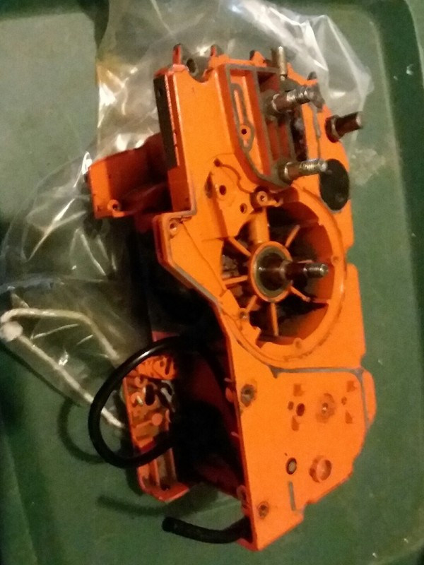 Olympic 254crankcasechainsaw part only bin 299