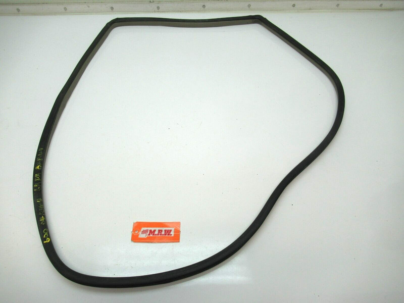 DOOR SEAL RUBBER WEATHER STRIP DRIVER SIDE REAR ON BODY for 01 02 03 04 05 RAV4