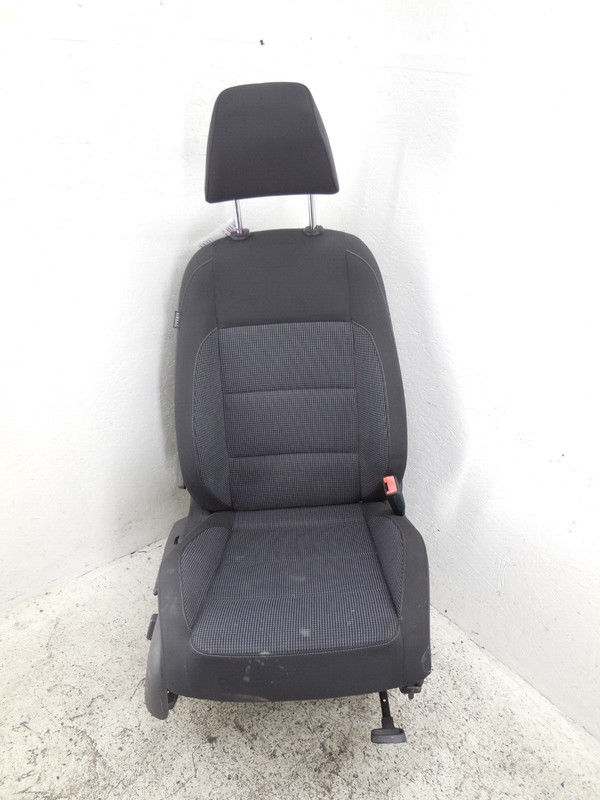 Volkswagen Golf 4 Door Front Seat Passenger Right Manual Cloth OEM 2010-2014