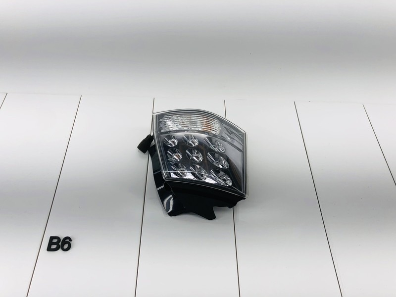 07-12 MITSUBISHI OUTLANDER REAR LEFT SIDE OUTER TAIL LIGHT BRAKE LAMP OEM