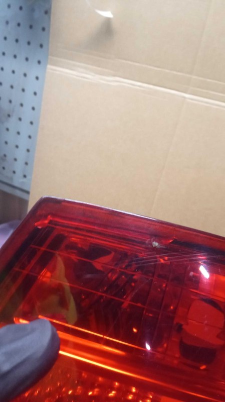 2014 Volkswagen Jetta Right Tail Light Assembly Silver OEM Used - Small Crack