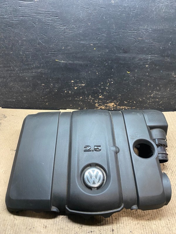 2005 - 2008 Volkswagen Jetta Beetle 2.5L Passat Engine Cover 07k129601G V4258 DG