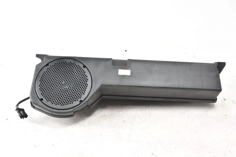 06-08 Mercedes W251 R500 R320 R350 Rear Trunk Subwoofer Speaker 2518200002 OEM