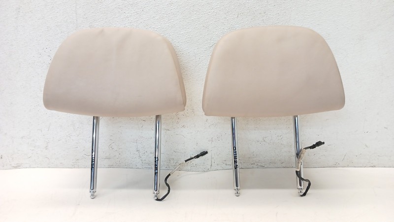 09-12 BMW F01 F02 750i 740Li UPPER SEAT HEADREST PAIR LEFT RIGHT FRONT OEM 01142