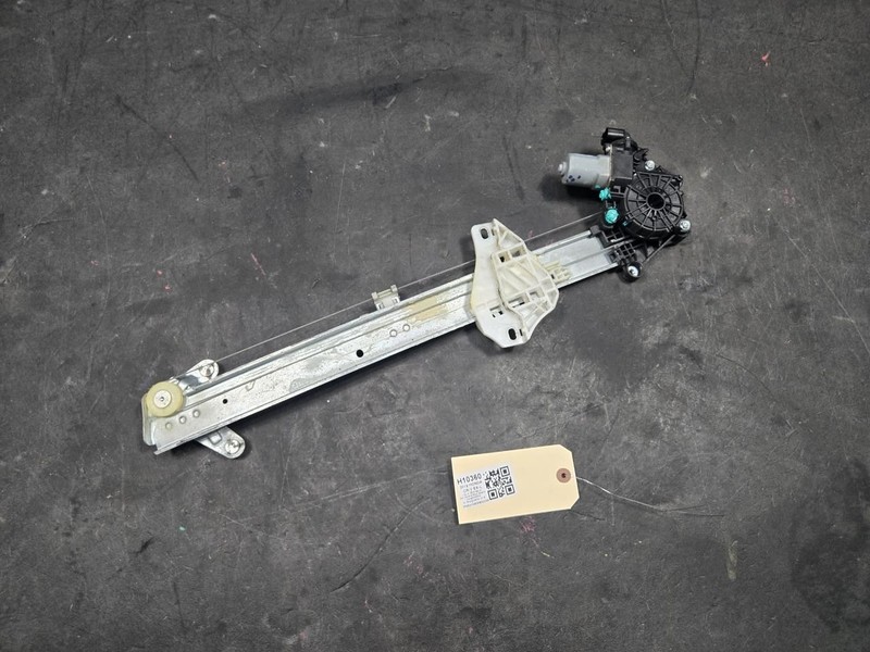 Rear Right Door Window Regulator w/ Motor 2019 Honda CR-V 72710-TLA-A11 17 - 22