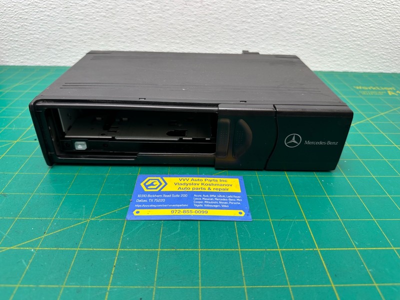 00-06 Mercedes-Benz CL500 C215 - CD CHANGER 6 DISK PLAYER OEM