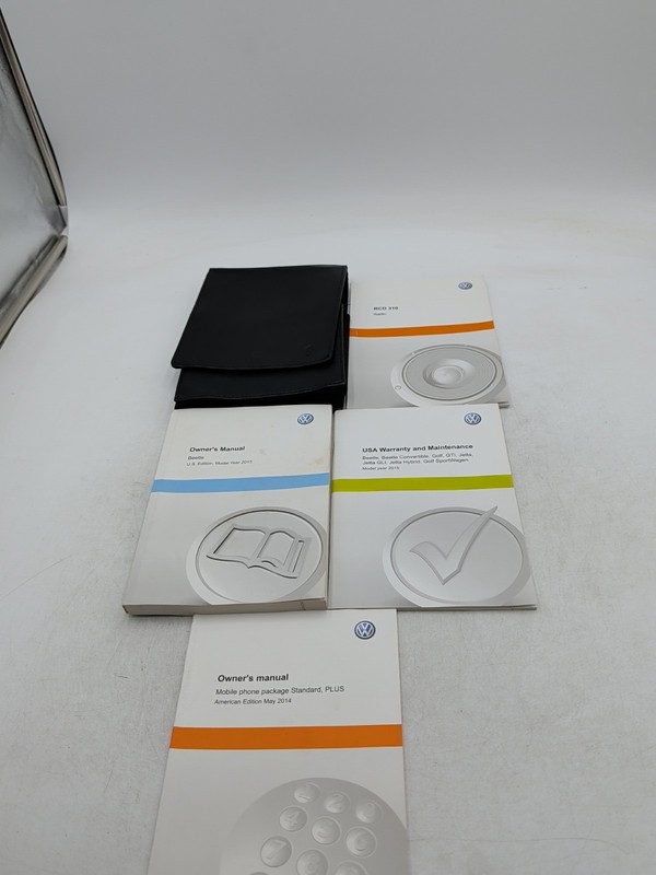2015 Volkswagen Beetle Owners Manual With Case And Mobile Radio OEM