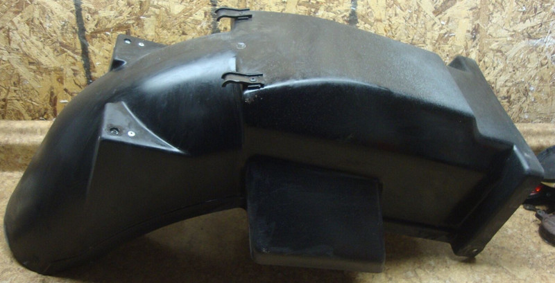 2002 Kawasaki Voyager ZG1200 ZG 1200 B XII Rear Back Fender Mud Guard Wheel Well