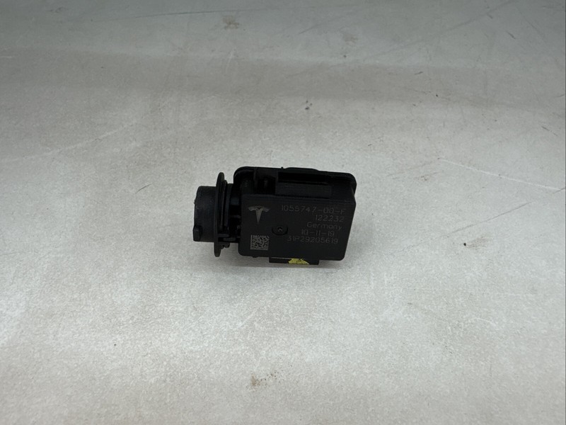 2017-2019 Tesla Model S Air Quality Check Sensor 1055747-00-F OEM 298 B3