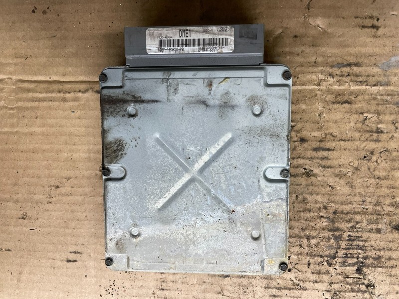 2001 Ford E250 E350 5.4L Van Engine Control Computer 1c2f-12a650-pb O8467 DG