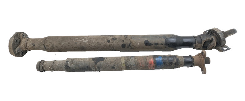 W126 1984 Mercedes 300Sd rear back driveshaft driveshaft propeller OEM