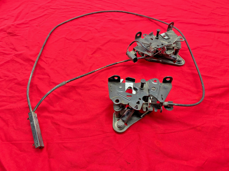 BMW F01 F06 F10 F13 5/6/7 Series Left & Right Hood Lock Latch w/ Cable Set OEM✅