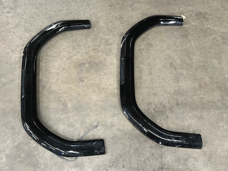 ⭐20-23 GMC SIERRA DENALI 2500HD REAR RH & LH FENDER QUARTER FLARE OEM LOT2680