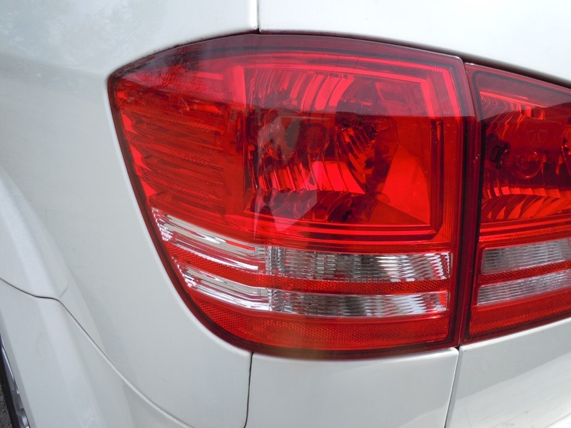 2010-2020 Dodge Journey Quarter Panel Mounted Tail Light Driver Left