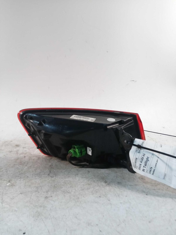 2016 AUDI A3 Right Tail Light Assembly Silver Used 670543 80K Miles