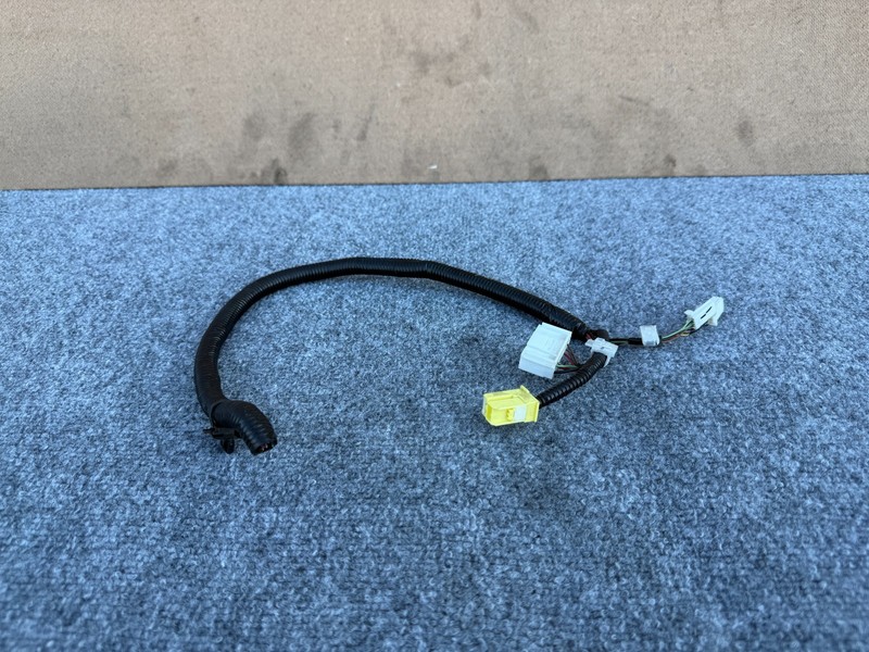 INFINITI Q70 2017-2022 OEM FRONT RIGHT PASSENGER SEAT FLOOR WIRING HARNESS CUT