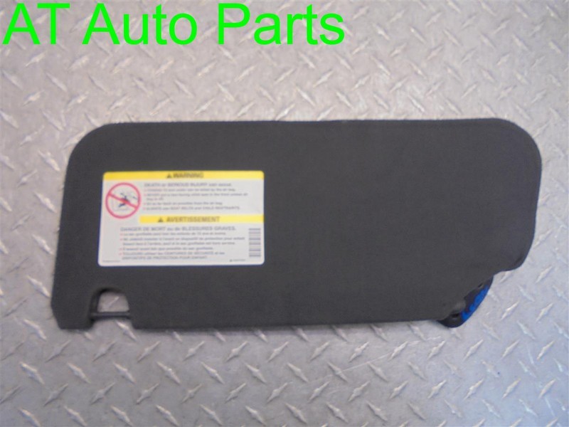 00 01 02 Chevrolet S10 S15 SONOMA RIGHT INTERIOR SUN VISOR GRAY OEM 15168978
