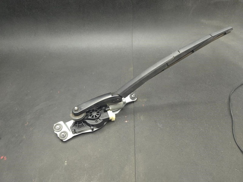 Rear Wiper Motor w/ Arm 2022 Hyundai Tucson 98700-R5000 2023 2024