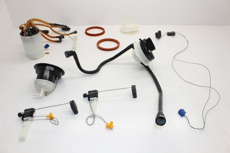 10-16 PANAMERA Turbo AWD Fuel Pump Assembly