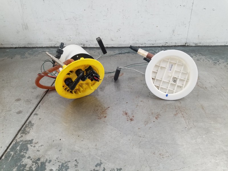 2007 Audi S6 Quattro C6 Fuel Pump / Sending Unit #5876