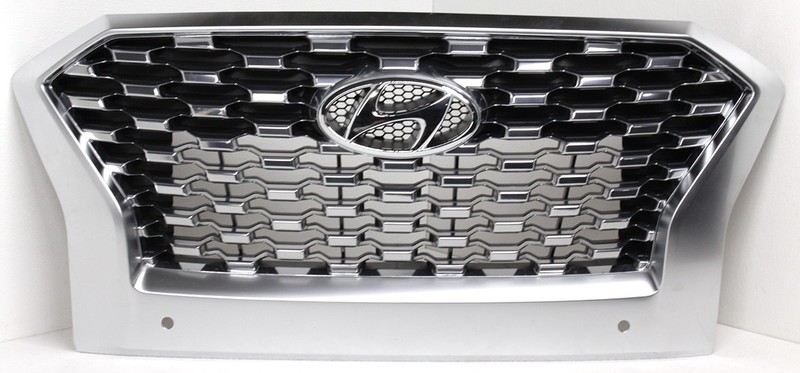 OEM Hyundai Palisade Upper Grille 86350-S8160 (Scratches, Tabs Gone)