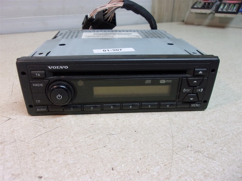 Volvo 28261014 Radio *FREE SHIPPING*