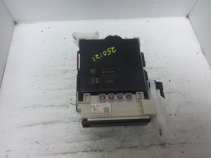 Multiplex Network Control Module Prius Prime VIN Fp Fits 21-22 PRIUS 89221-47570