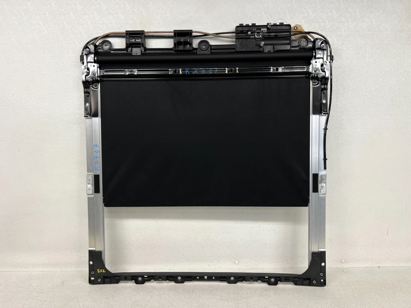 ⭐2020-2025 HYUNDAI PALISADE REAR SUNROOF MOONROOF FRAME SHADE ROLLER OEM LOT2737
