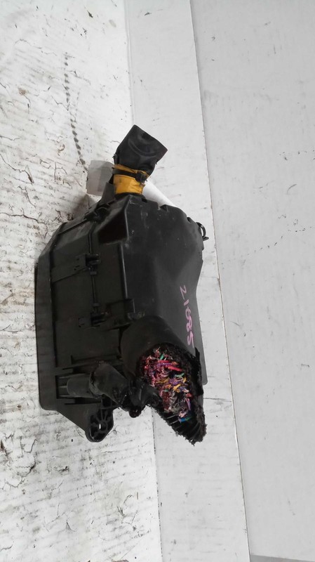 2017 Mitsubishi Outlander OEM Fuse Box 2.4L Silver 143K Miles - NJ25-21685