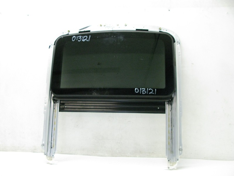06-13 Mercedes X164 GL450 ML550 R350 Sunroof Sun Roof Glass Track 013121